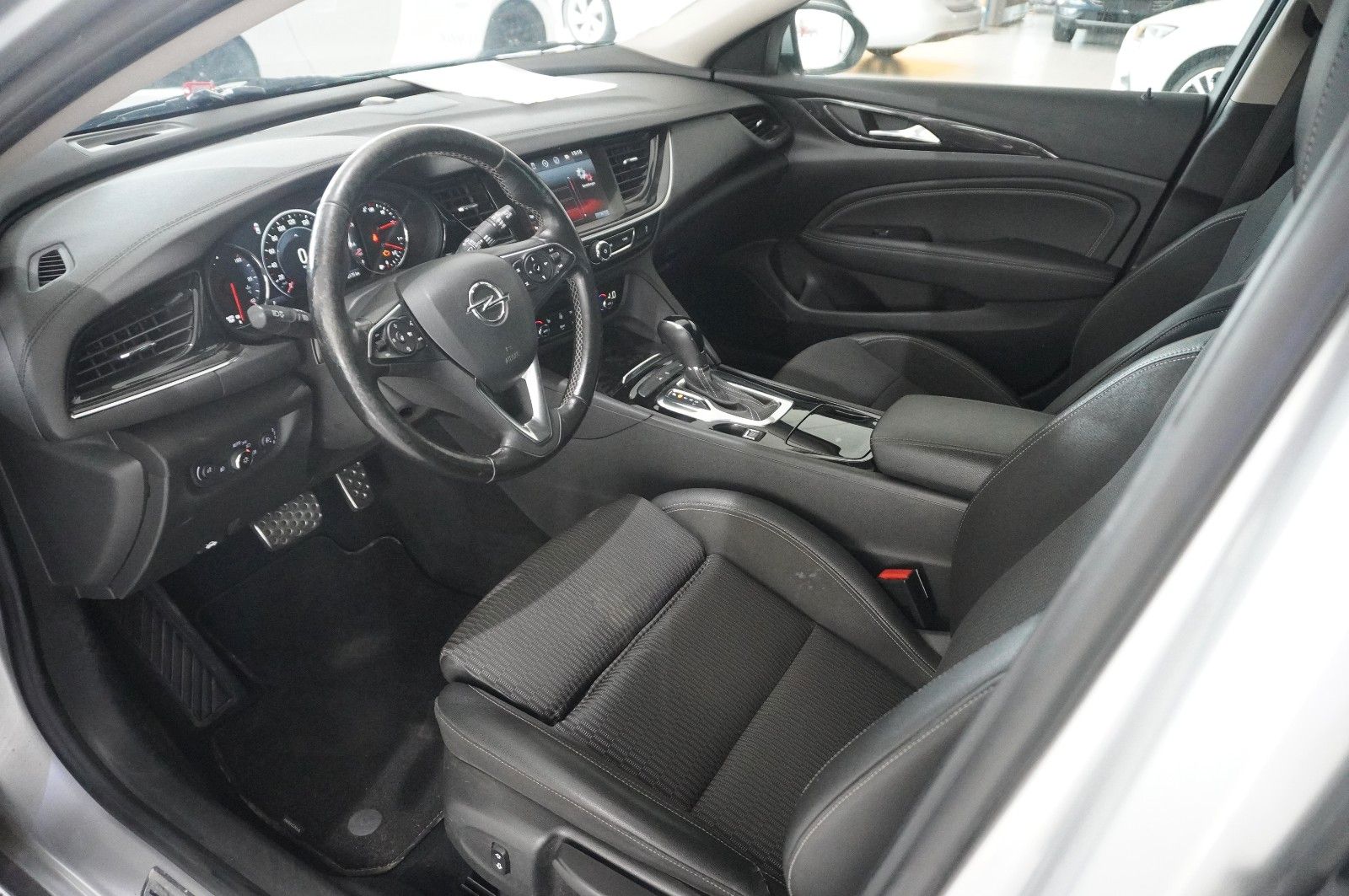 Fahrzeugabbildung Opel Insignia B ST 1.5T DYNAMIC NAVI/LED/KAMERA/DAB+