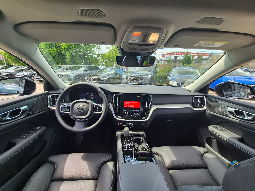 Fahrzeugabbildung Volvo V60 T6 AWD Plus Dark+Lagom-Pak+Licht-Pak+SOFORT