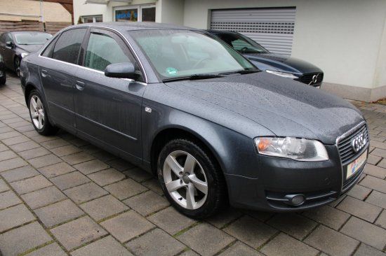 Audi A4 2.0 multitronic Klimaautomatik Tempomat Sitzh