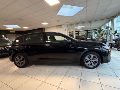 PEUGEOT 308 Automatik NAVI LED SHZ CARPLAY 1.HAND