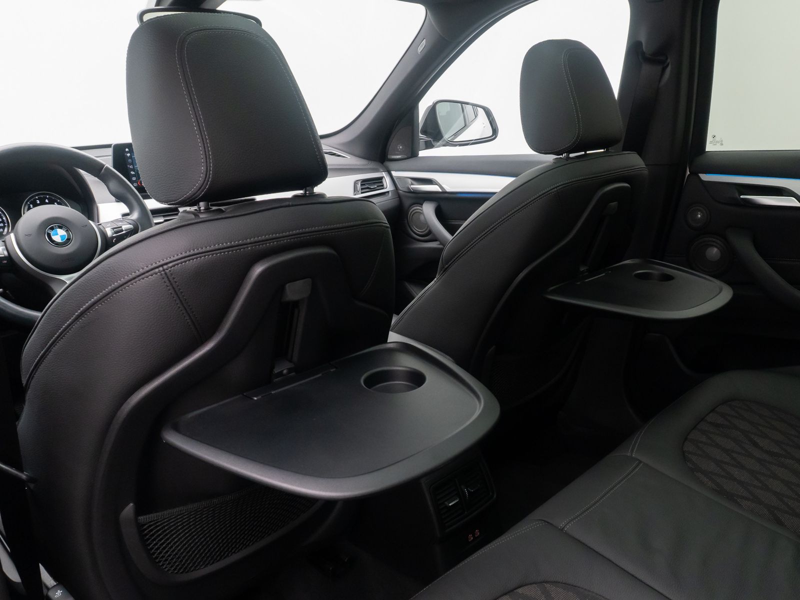 Fahrzeugabbildung BMW X1 xD25e xLine Panorama Kamera HUD DAB H/K 19"