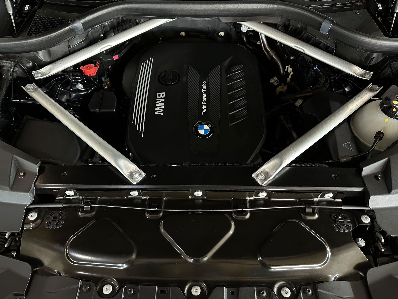 Fahrzeugabbildung BMW X5xD30d M Sport ACC 360°Laser SoftCl HUD DAB H/K