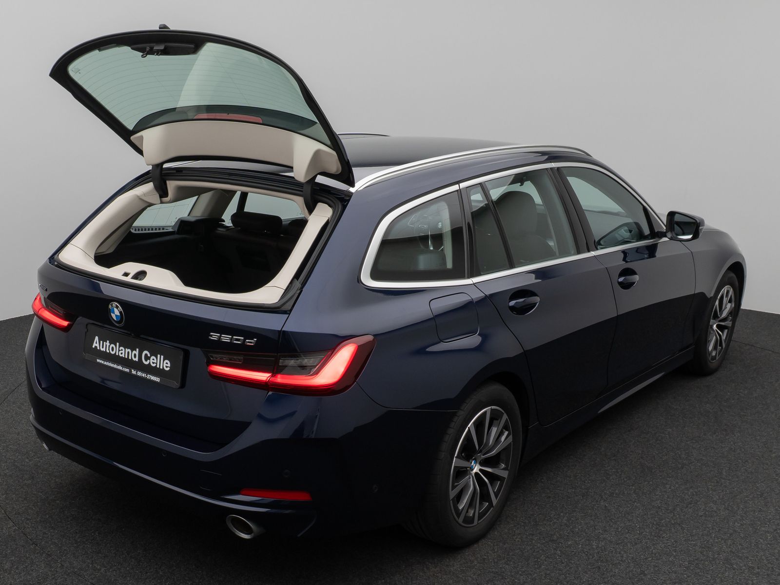 Fahrzeugabbildung BMW 320d xD Kamera HUD DAB Komfort Sport Individual