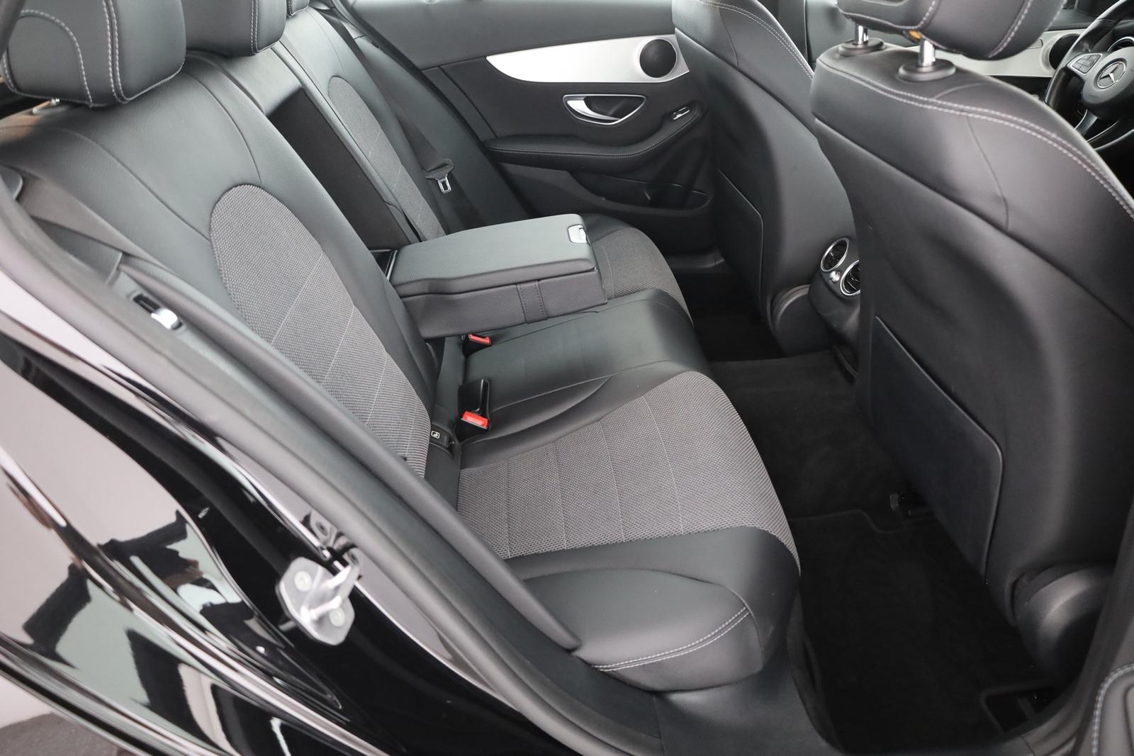 Mercedes-Benz C180 T Avantgarde LED Navi Sitzheizung Tempomat