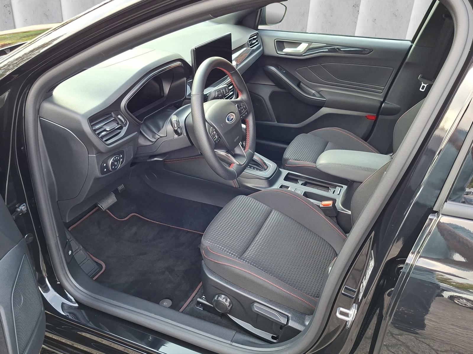 Ford Focus ST-Line X Turnier Aut.*AHK*ACC*HUD*KAM*NAV