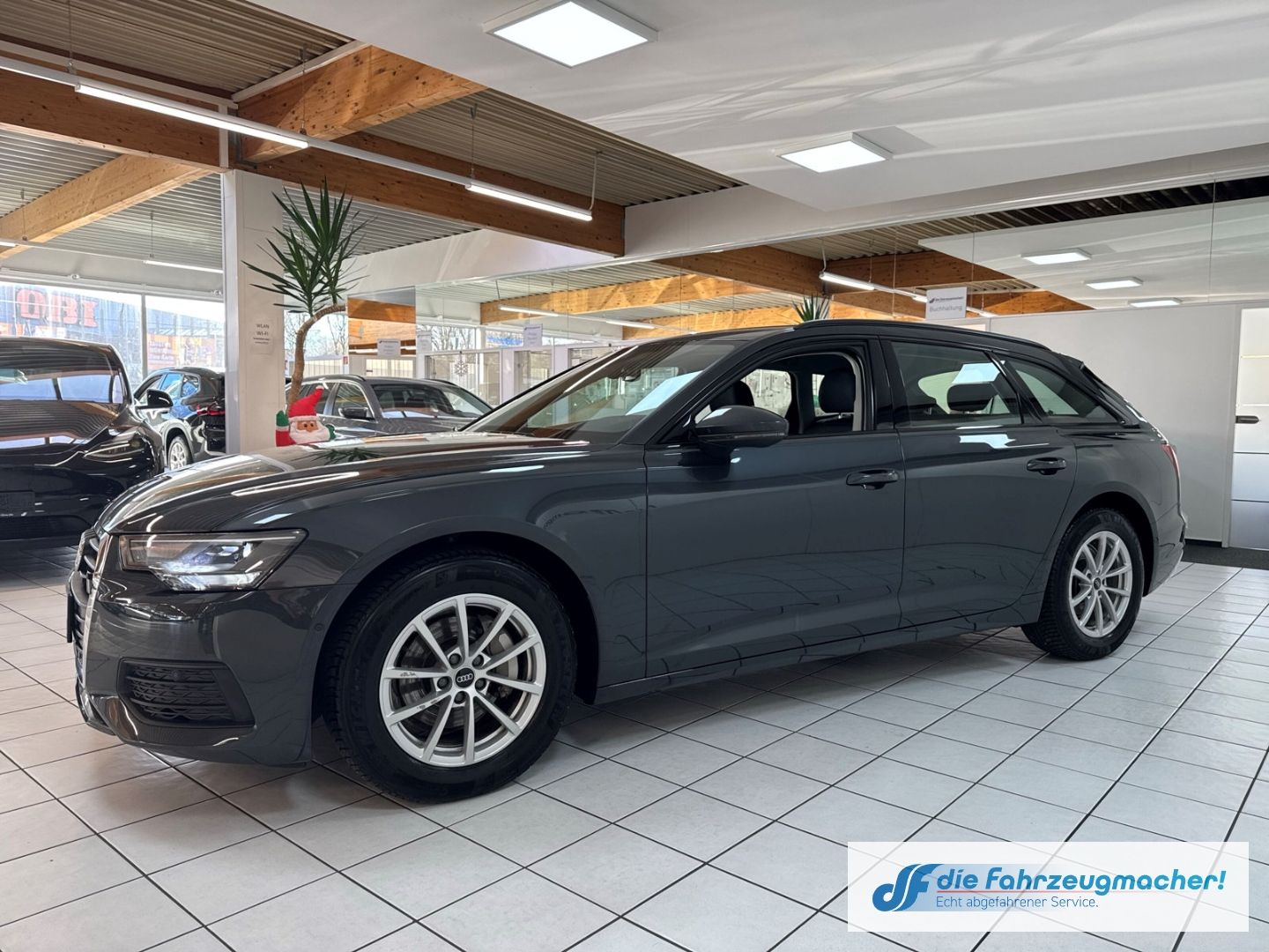 Fahrzeugabbildung Audi A6 Avant 40 TDI Navi LED ACC El. Heckklappe Mehr