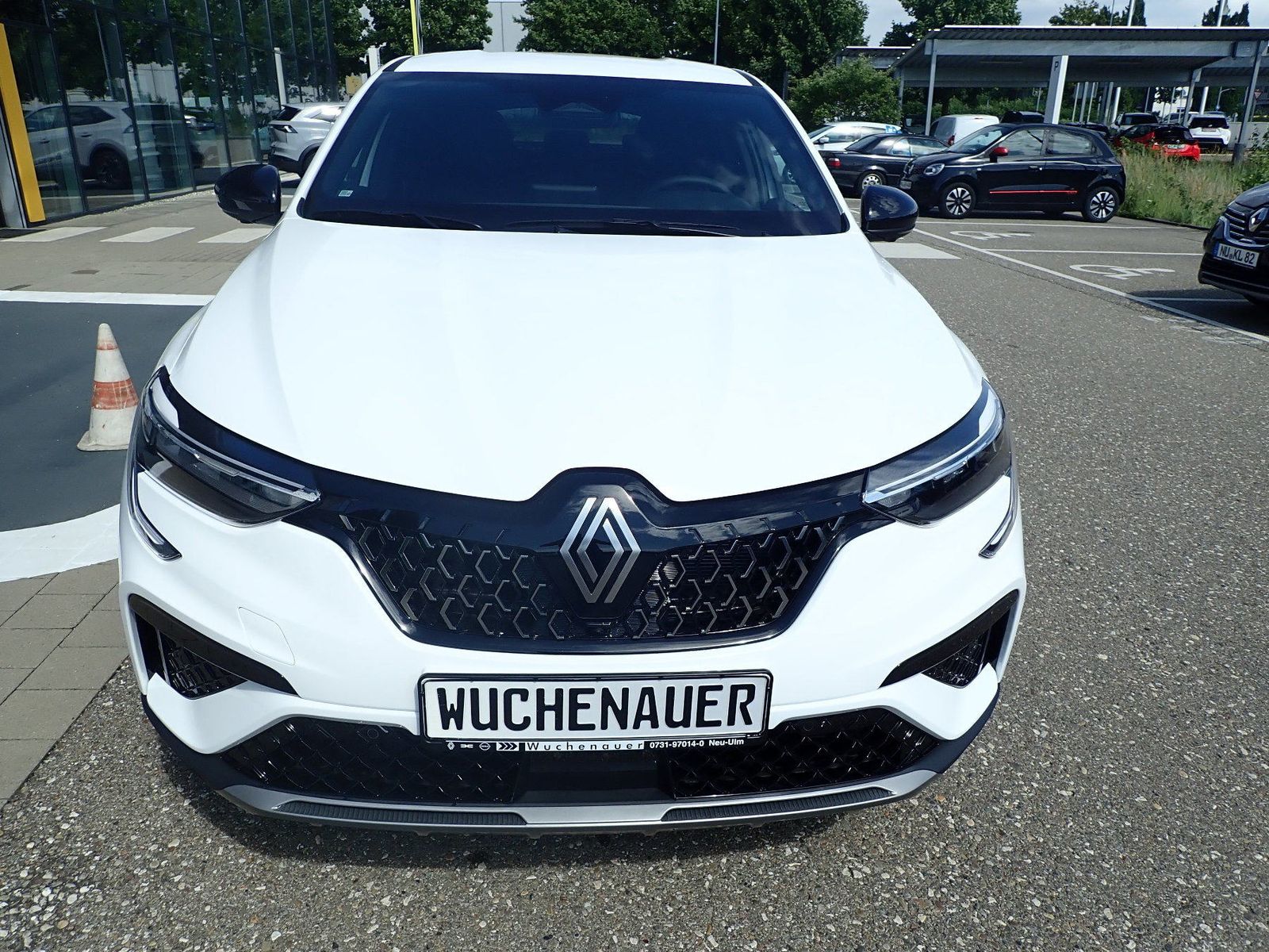 Fahrzeugabbildung Renault Arkana Techno 140 EDC