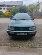 Volkswagen Golf 1.8 Standard - Volkswagen Golf aus 1997 mit Benzin-Antrieb: Kombi