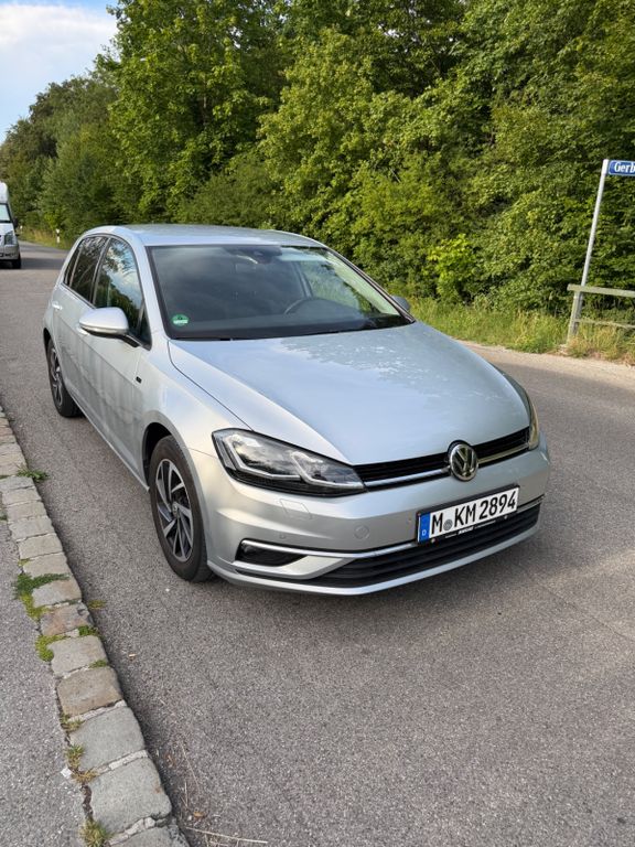 Image of Volkswagen Golf