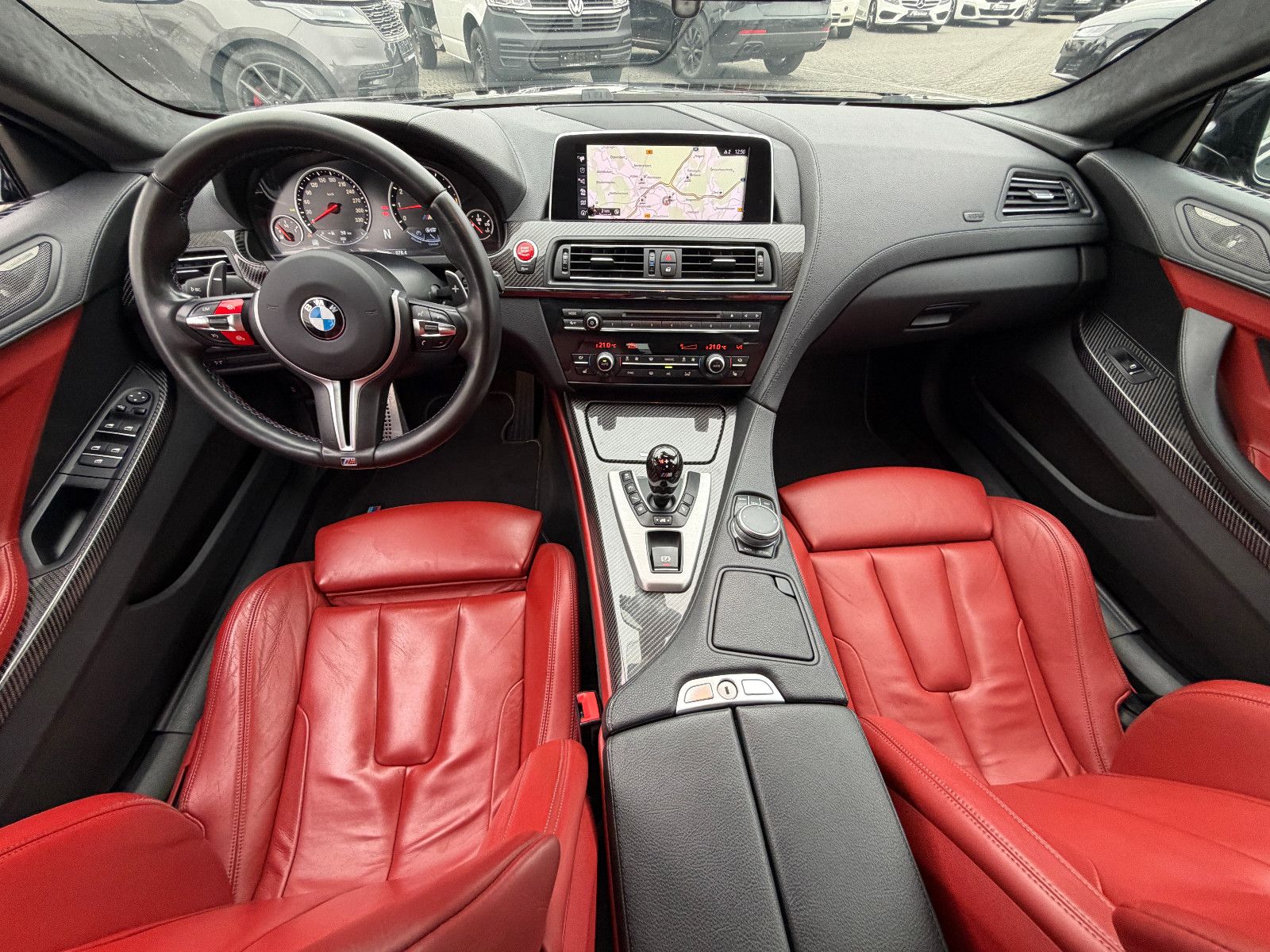 Fahrzeugabbildung BMW M6 Gran Coupe/CARBON/EXCLUSIVE/BLACK&RED/