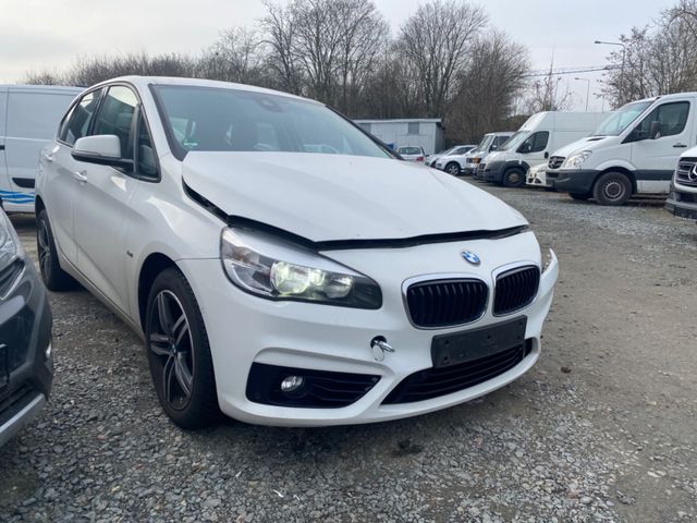 BMW 218 Baureihe 2 Active Tourer 218 i Sport Line