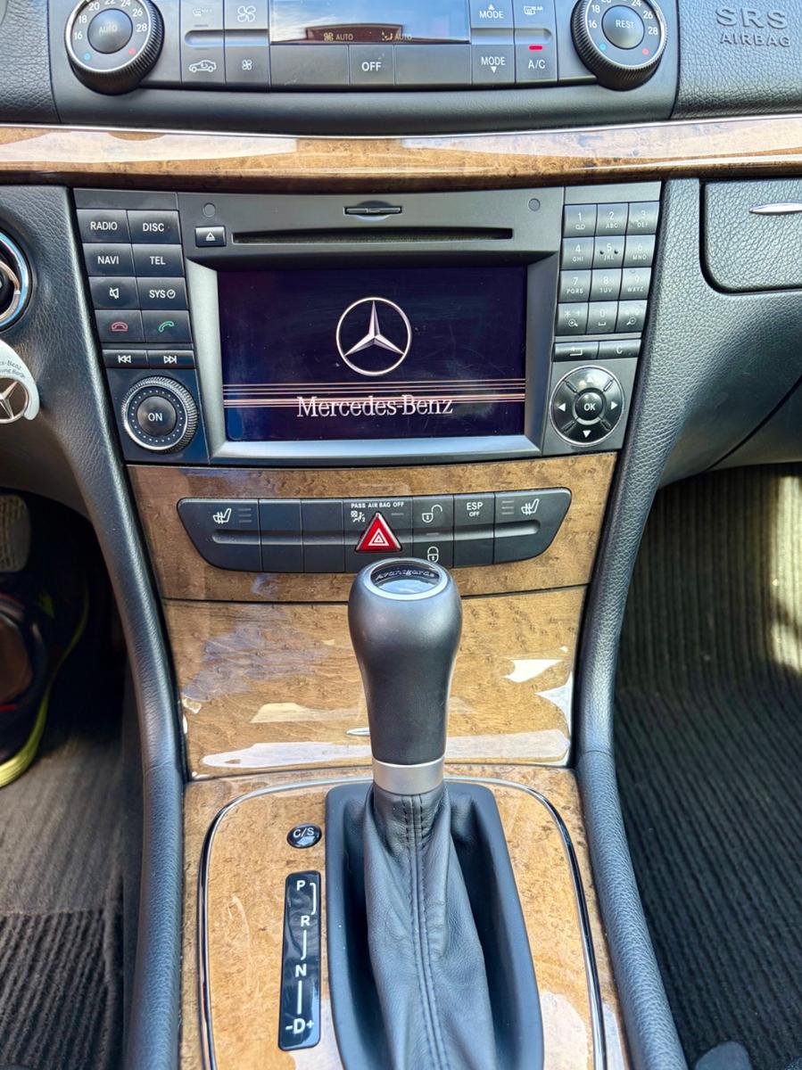 Mercedes-Benz E220 2008 — photo 10