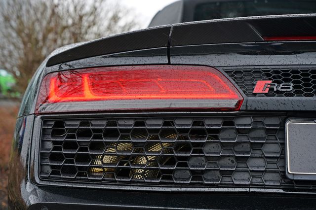 R8 Spyder quattro Performance RAUTE CARBON EXCLU