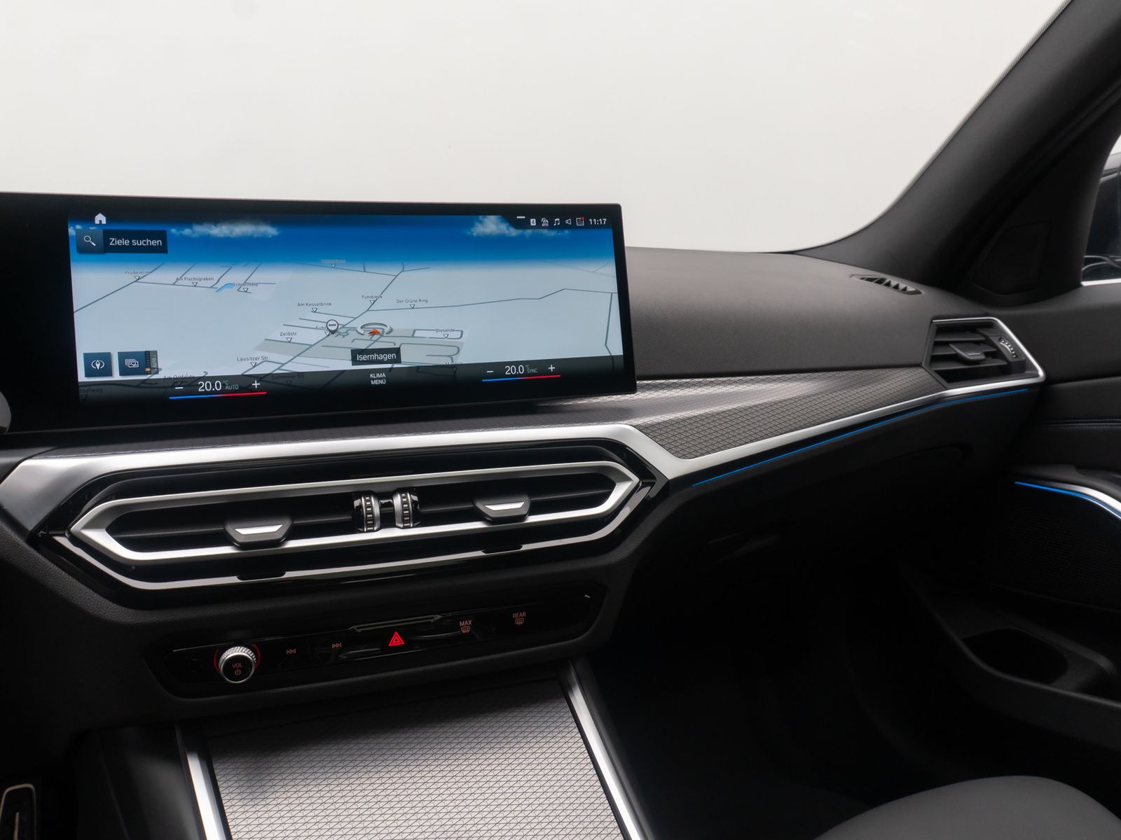 Fahrzeugabbildung BMW 330d xD M Sport DAB Kamera HUD Panorama HiFi 19"