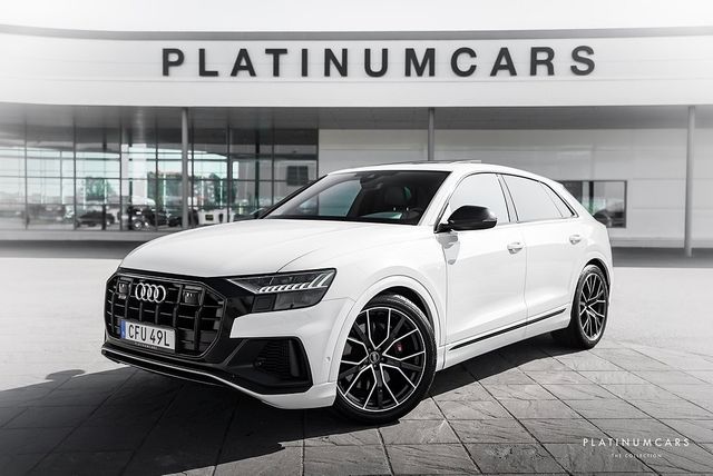 AUDI SQ8 TFSI Q 507hp / Pano / Matrix / Low km