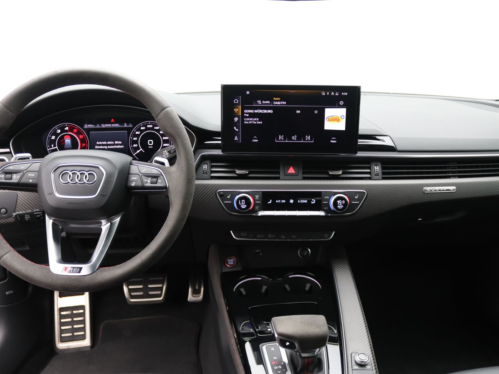 Audi RS4 - Bild 17