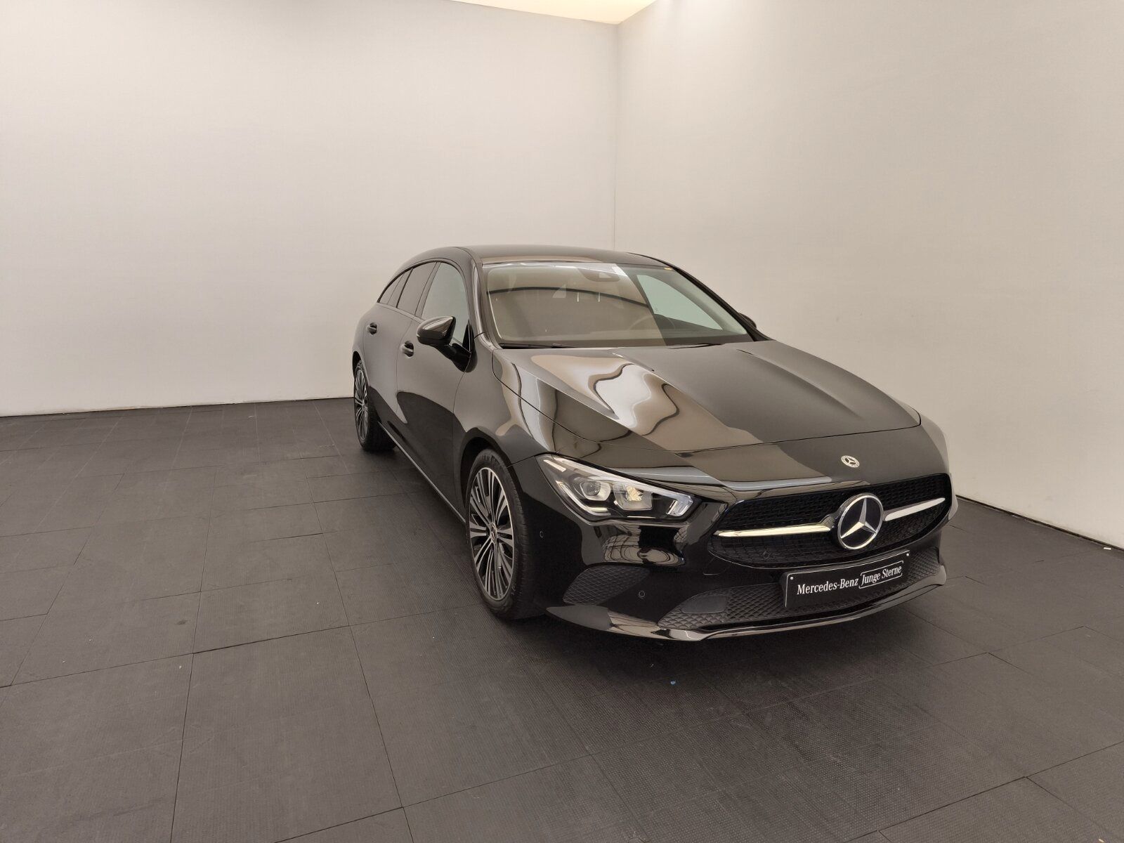 Mercedes-Benz CLA 200 d SB Progressive Night Totwinkel RüCam imagem 3