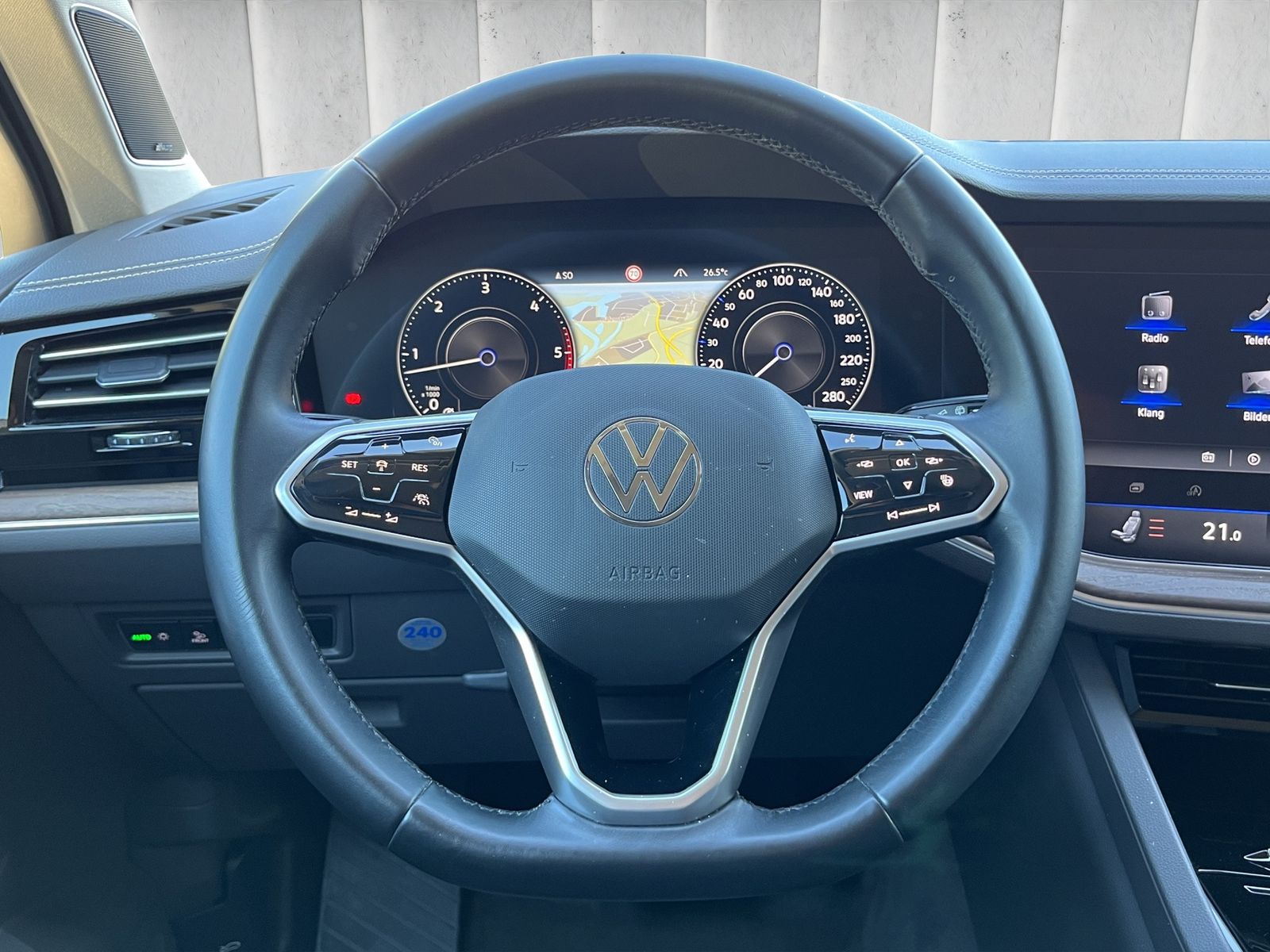Fahrzeugabbildung Volkswagen Touareg R-Line "Exterieur Black Style" Atmospher