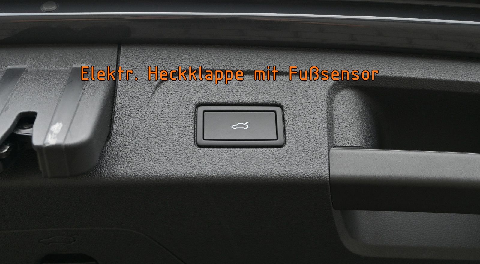 Fahrzeugabbildung Volkswagen Touran 2.0 TDI °UVP61.090€°ACC°AHK°DYN°PANO°SHZG