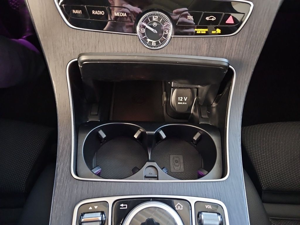 Fahrzeugabbildung Mercedes-Benz C 200 T AMG Distronic+ SDHZ Airmatic Pano Sound