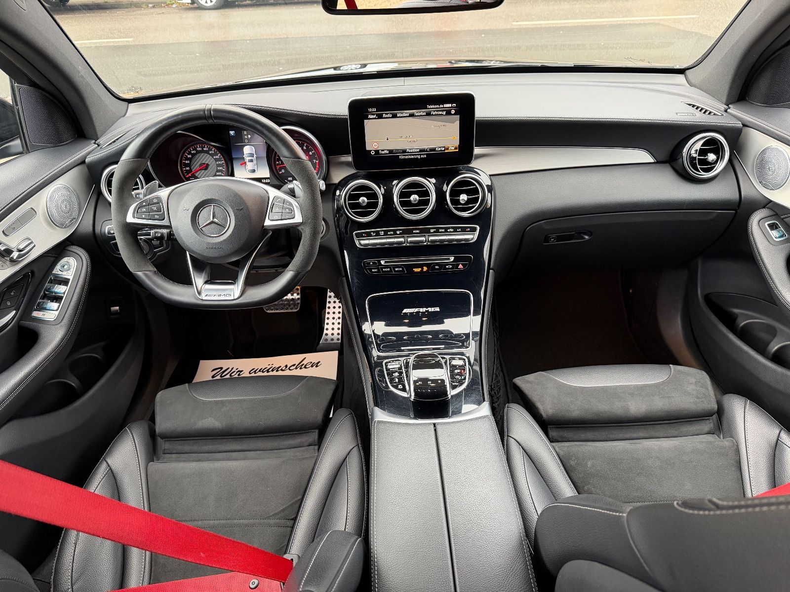 Fahrzeugabbildung Mercedes-Benz GLC 63S AMG COUPE HUD BURMESTER DRIVERS PACK