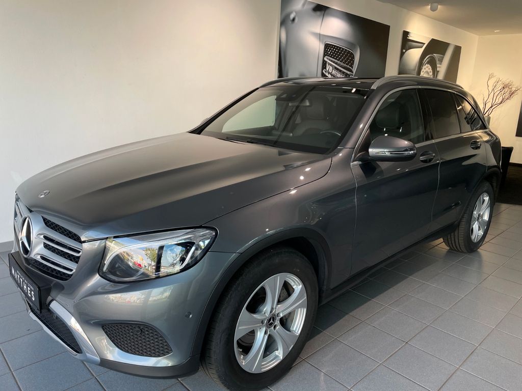 Mercedes-Benz GLC 220 d 4M Exclusive/AHK/LED/Kamera/Pano