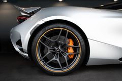 MCLAREN 750S - B&W Lift Elite Paint Carbon Interior 360°