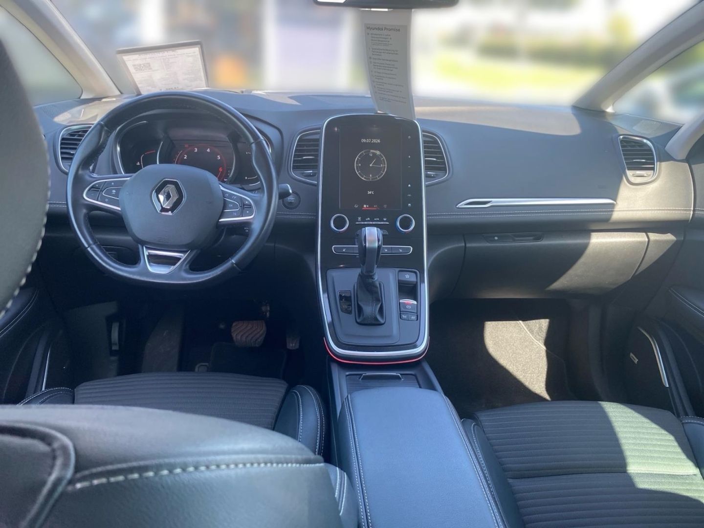 Fahrzeugabbildung Renault Scenic BOSE Edition 1.3TCe Klima HUD HU/AU