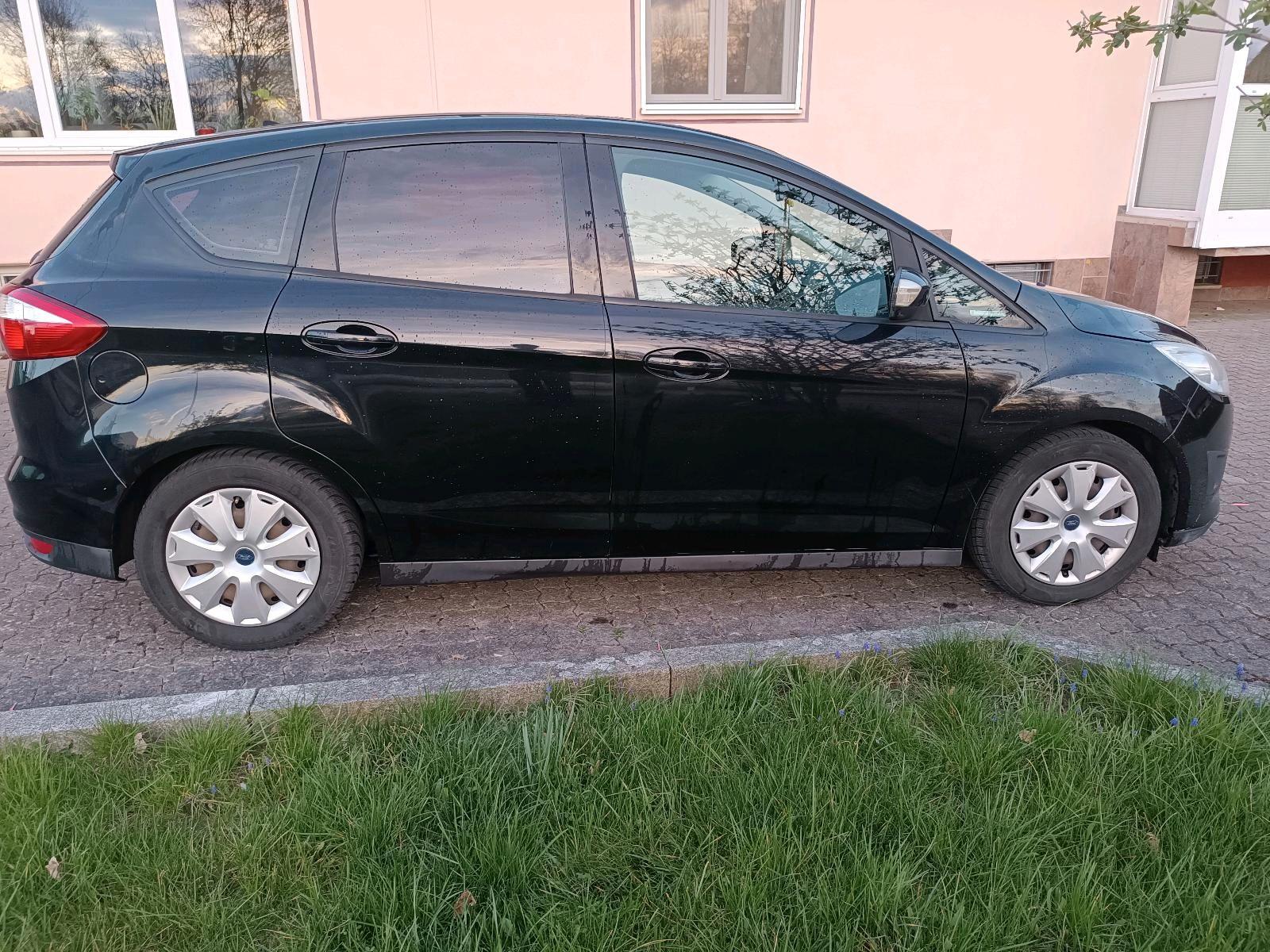 Ford C-MAX 2011 — photo 12