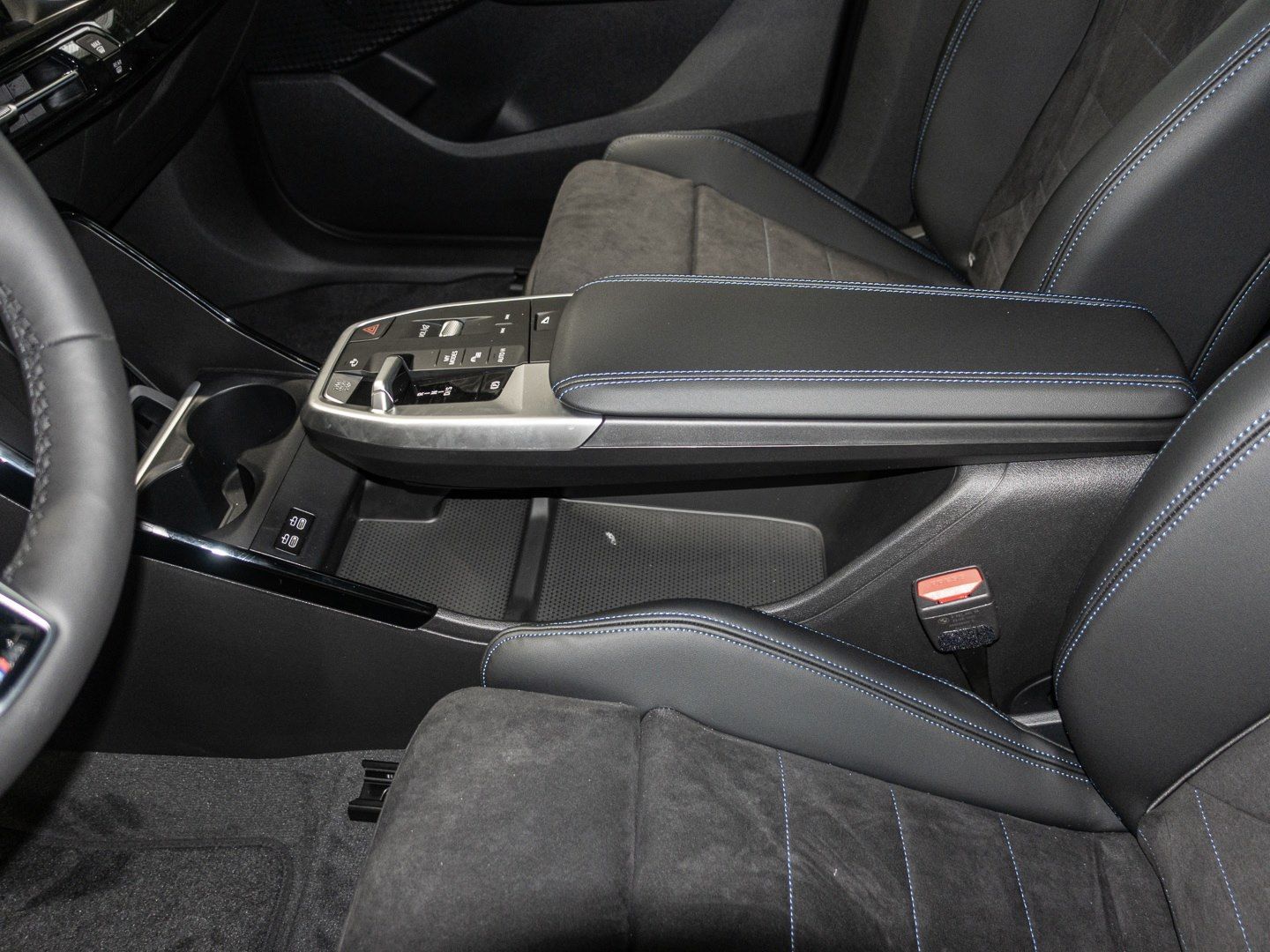 BMW 218 Active Tourer - Bild 11