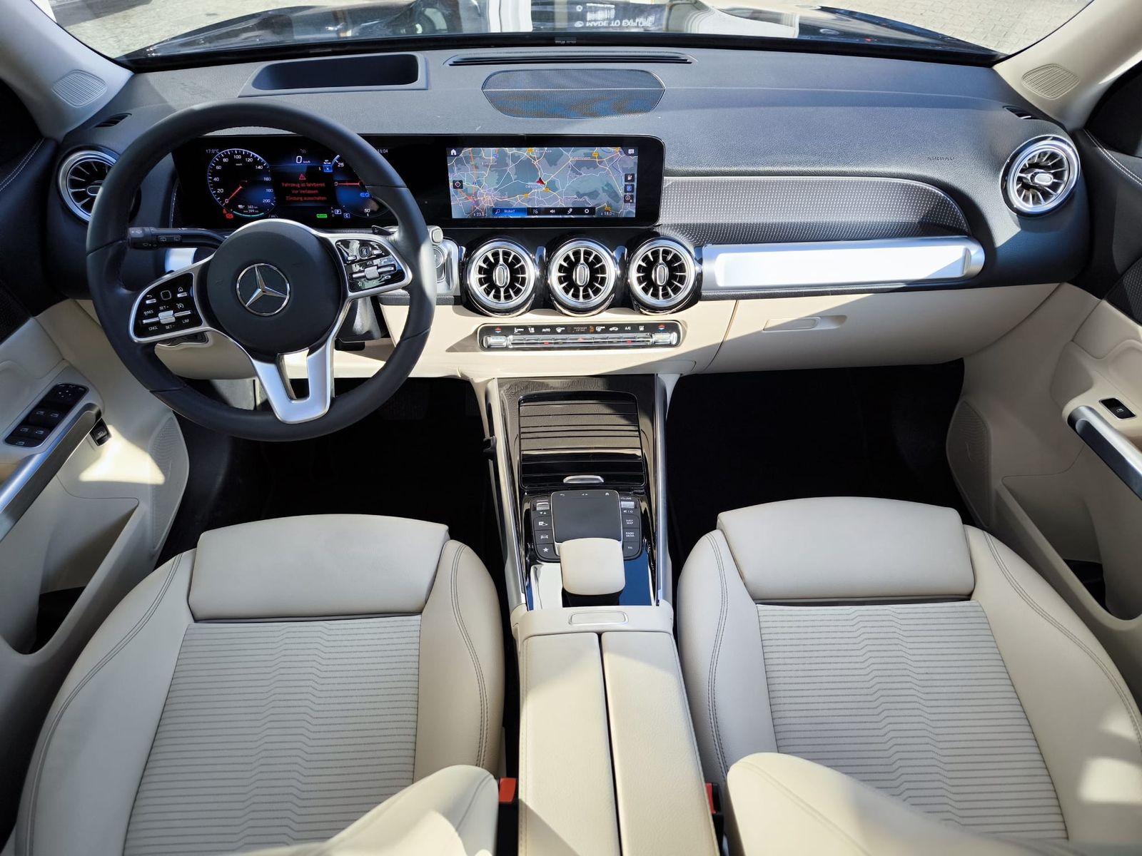 Fahrzeugabbildung Mercedes-Benz EQB EQB 250 Progres 7SI+WIDES+HEAD+LED+SHZ+KAM+