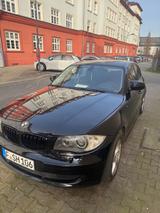 BMW 116d - - BMW 116 aus 2010 mit Diesel-Antrieb: Limousine