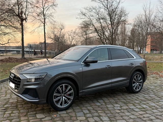 Audi Q8 50 TDI quattro S Line