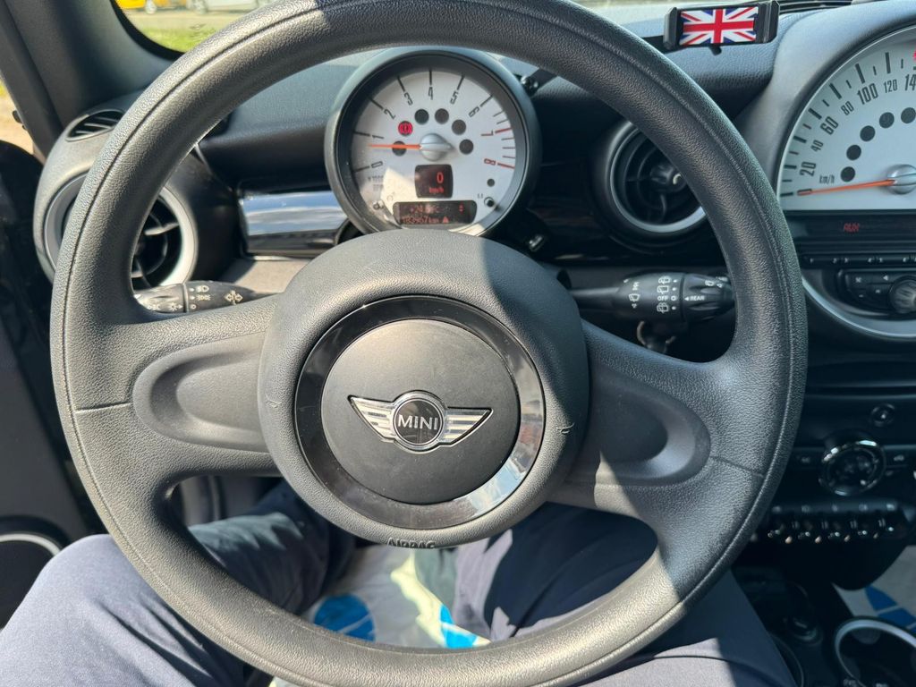MINI COOPER 22