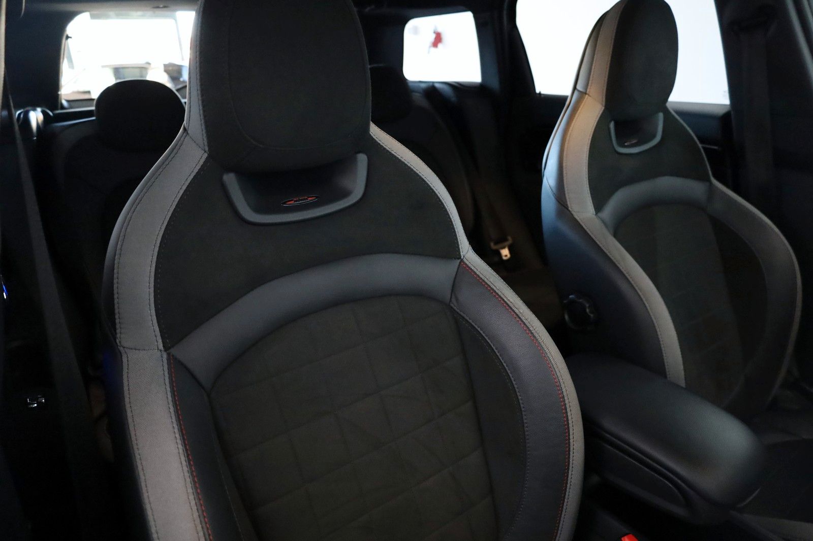 Fahrzeugabbildung MINI Countryman JCW Leder,Navi,LED,Panorama,HUD,SH