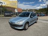 Peugeot 206 Filou 1.1i 3-Türig Klima 8xRad TÜV NEU ! - Peugeot 206 mit Benzin-Antrieb: Winterreifen, Kleinwagen