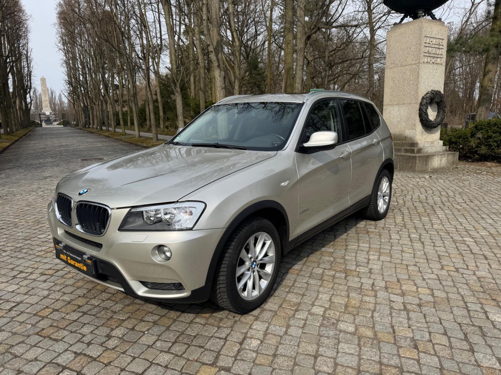 BMW X3 xDrive 28 i-Allrad-Automatik-Leder-Panora-1Ha
