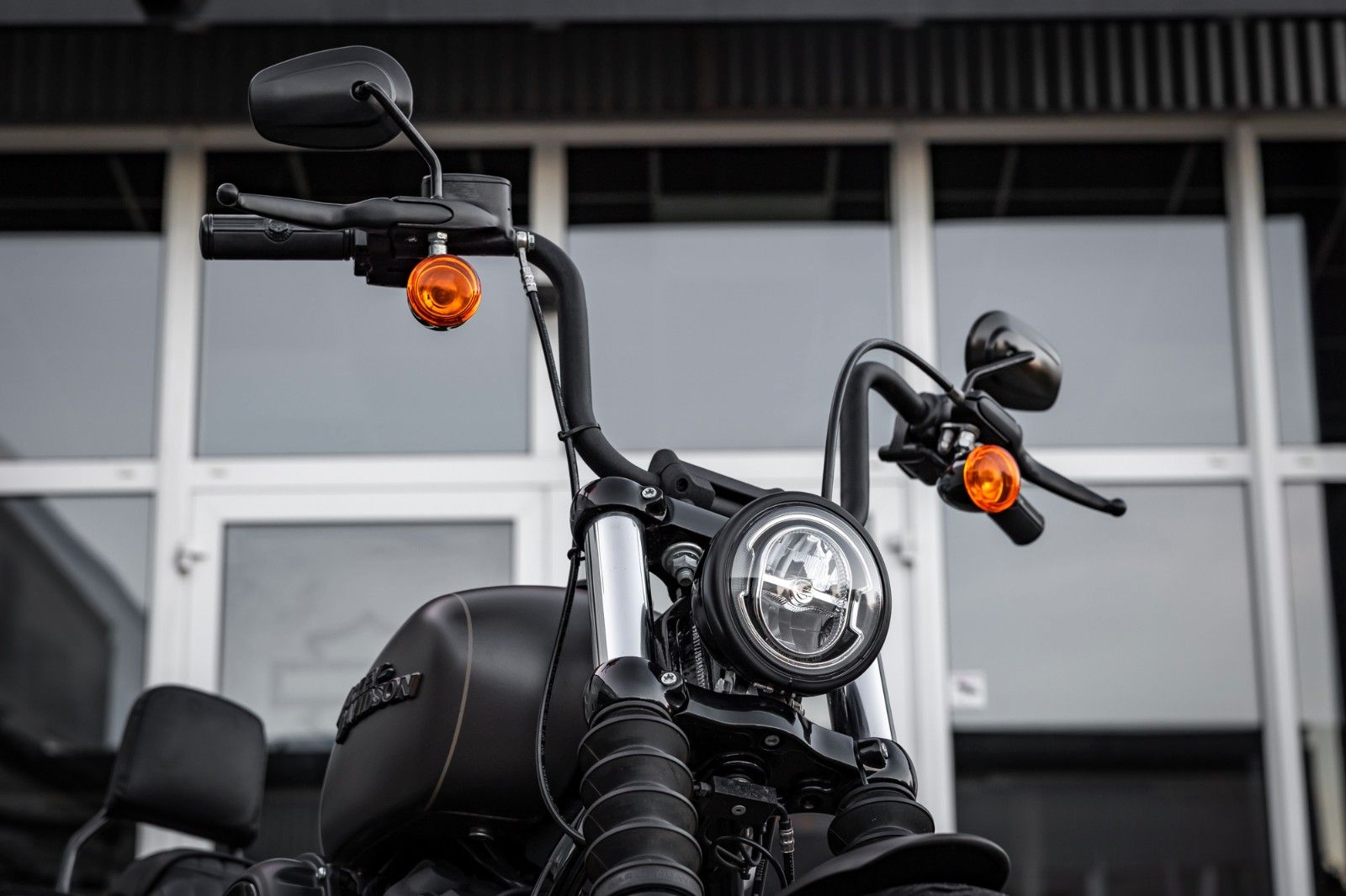 Fahrzeugabbildung Harley-Davidson FXBB STREET Bob Softail - JEKILL&HYDE
