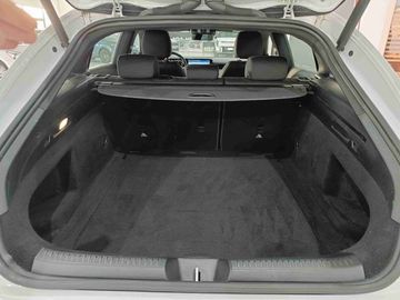 Mercedes CLA 180 Shooting Brake - 12
