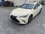 Lexus ES 300 300h Automatik - - Lexus ES 300 aus 2024