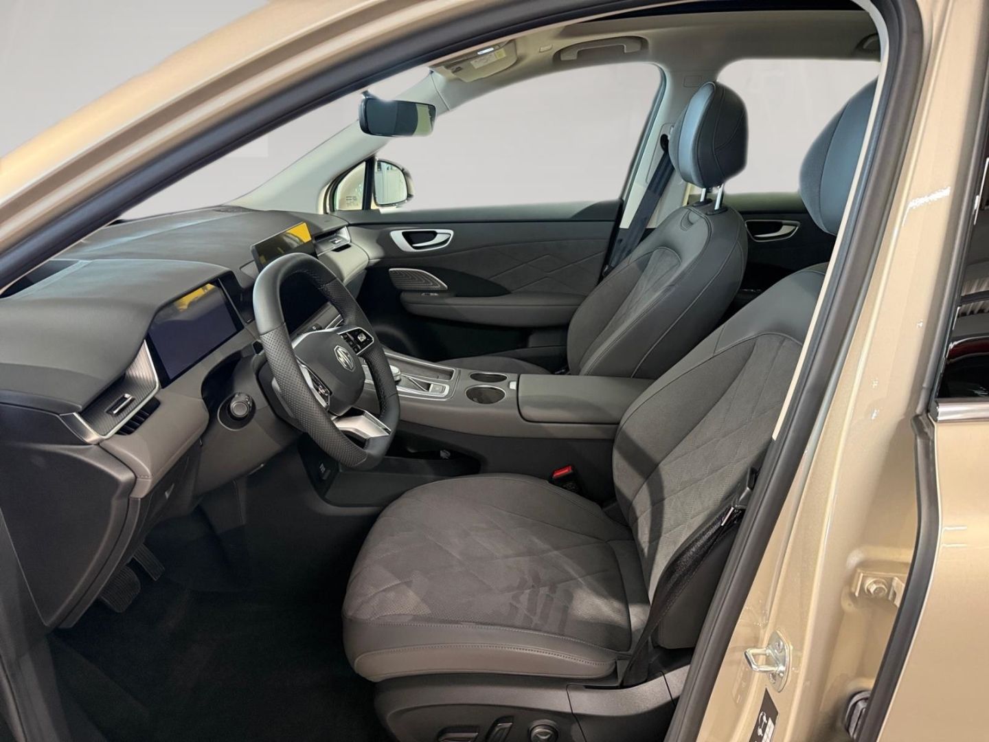 MG S6 EV