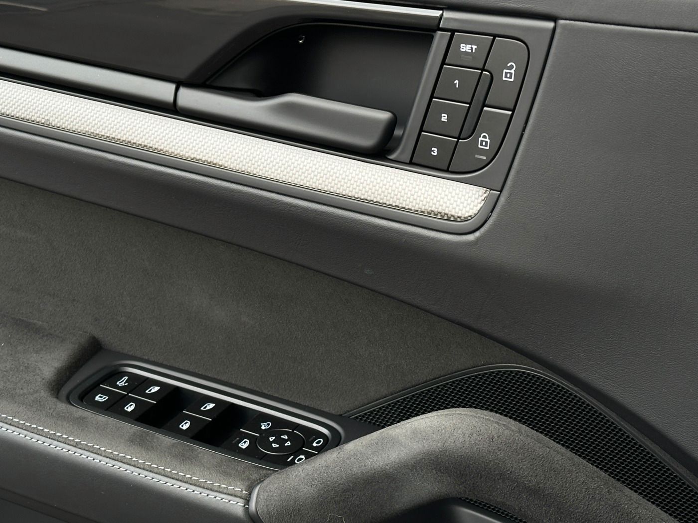 Porsche Cayenne Turbo E-Hybrid Coupé mit GT-Paket 360° foto 22