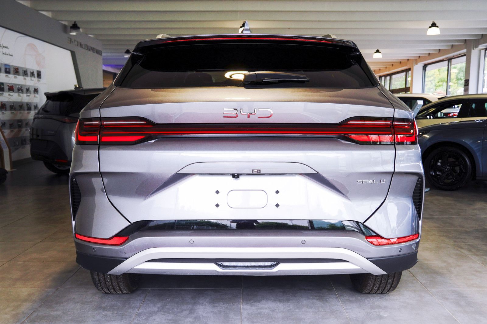 BYD SEAL U