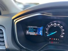 Fahrzeugabbildung Ford Mondeo Hybrid Titanium LED Spur Automatik Kamera