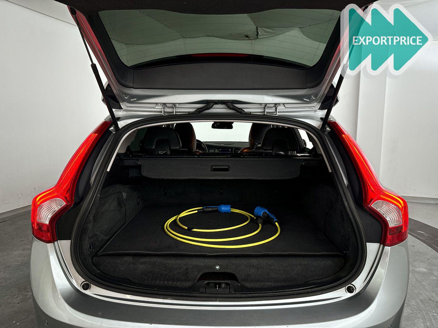 Volvo V60 2013 — photo 12