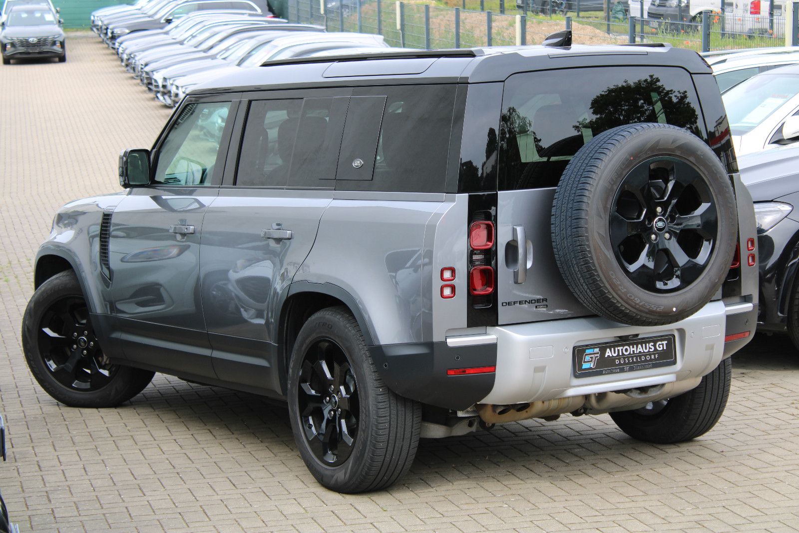 Land Rover Defender 110 D300 HSE Black Edit Vollausstattung foto 4