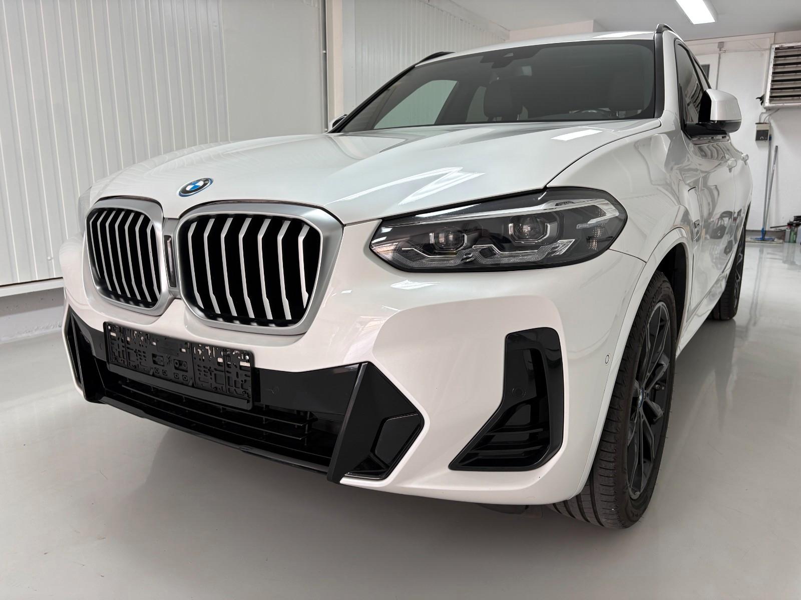 BMW X3 xDrive 30 e M Sport /Leder/LED/AHK/20"