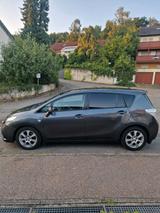 Toyota toyota corolla verso - Toyota Corolla Verso mit Diesel-Antrieb