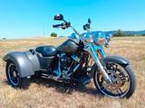 Harley-Davidson FLRT Freewheeler - TRIKE