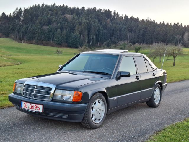 Mercedes-Benz 190 E  2.0 Sportline Blauschwarzmet. OLdtimer!!